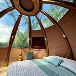 Les Nuits De Cassiopee Bed & Breakfast Sorde-lʼAbbaye