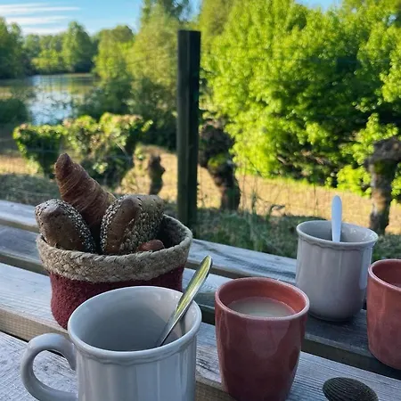 Les Nuits De Cassiopee Couette-café *