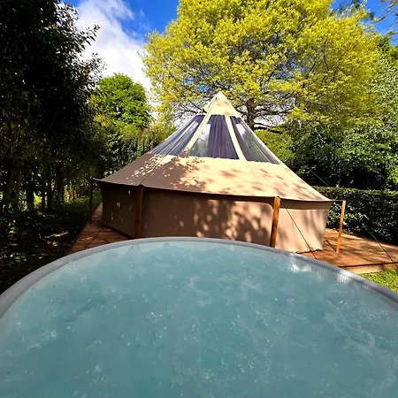 Les Nuits De Cassiopee Bed and Breakfast Sorde-lʼAbbaye