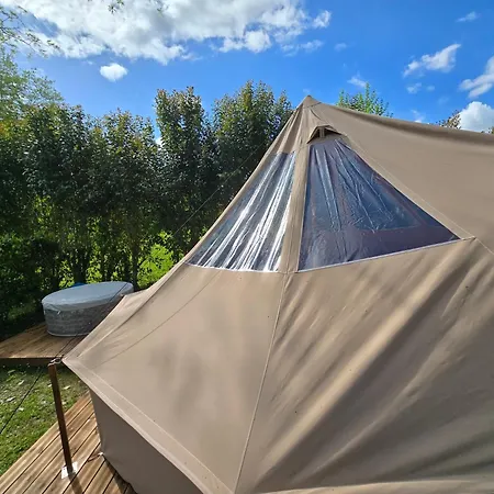 Les Nuits De Cassiopee Sorde-lʼAbbaye